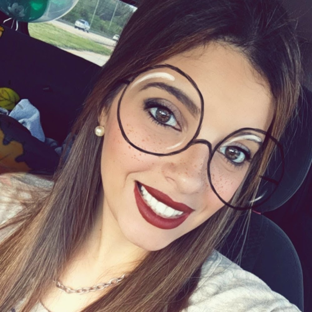 Meet your Posher, Vanessa a.